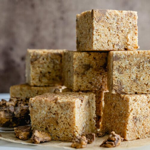 Peanut Butter Cup Crispy Cubes