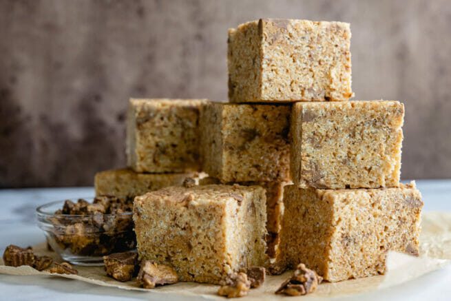 Peanut Butter Cup Crispy Cubes